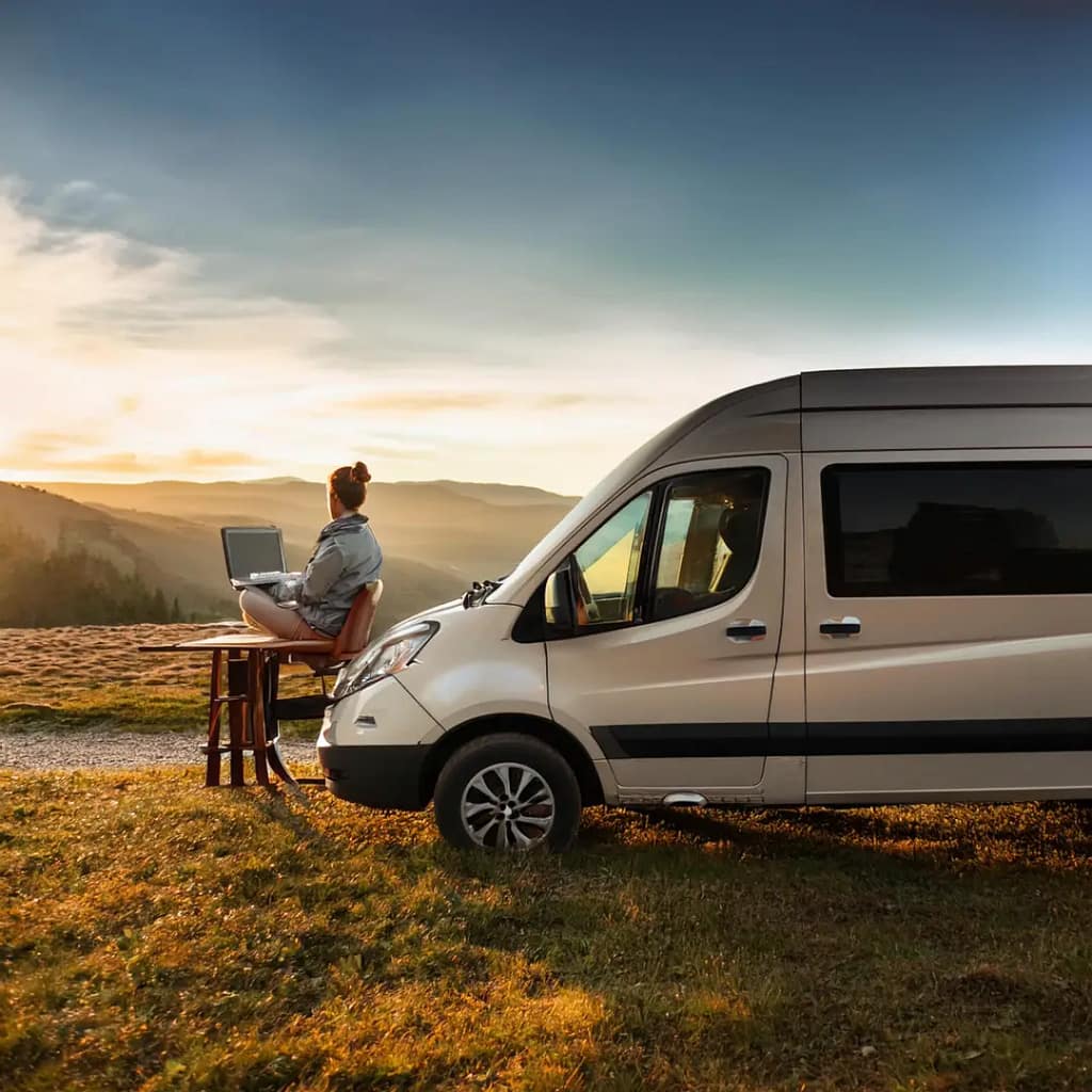 Earning Whilst Traveling Vanlife